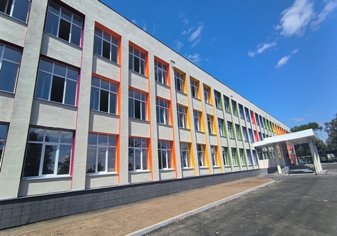 Secondary school in Ilyichevsky district of Mariupol