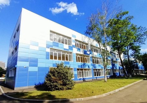 Secondary school in Zhovtny district of Mariupol